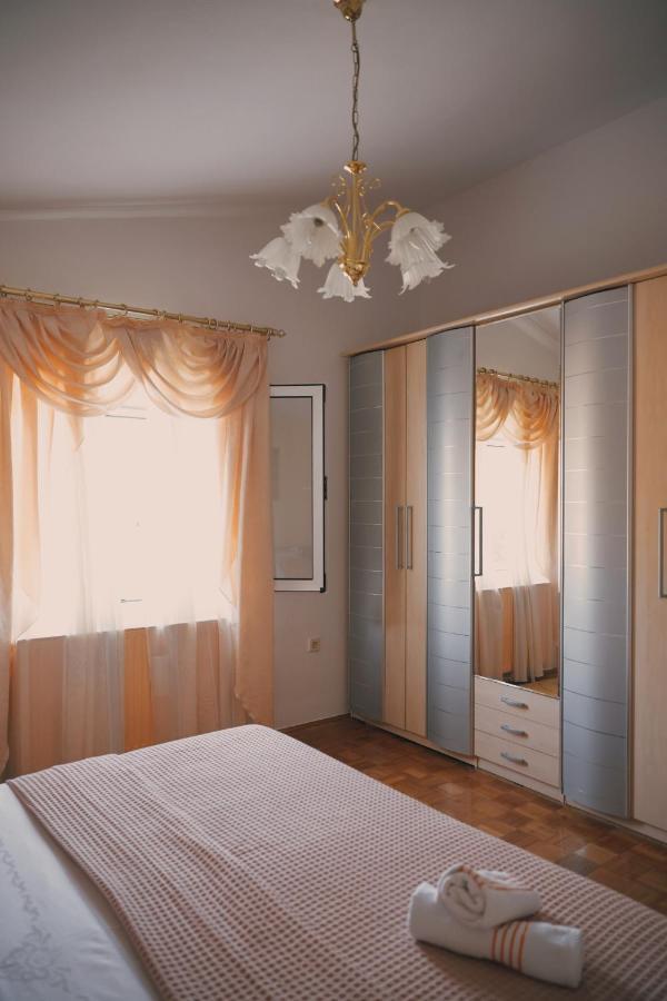 Apartment Blanka With A Beautiful View Of Трогір Екстер'єр фото