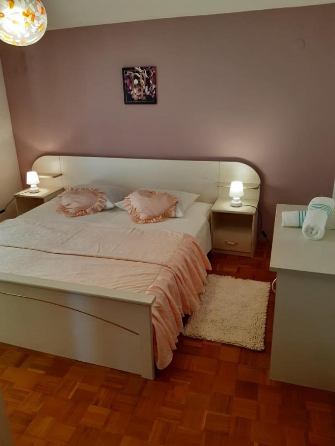 Apartment Blanka With A Beautiful View Of Трогір Екстер'єр фото